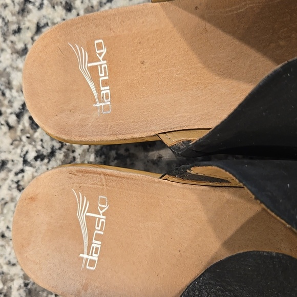 DANSKO MIRI BLACK LEATHER SANDALS. SIZE 37 = US 6 1/2 -7. - Picture 7 of 12
